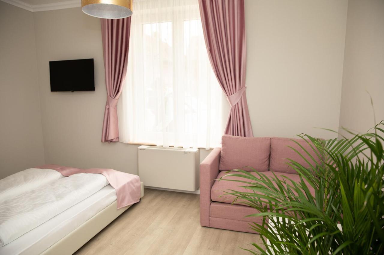 Casa Anabeca Lejlighedshotel Băile Felix Eksteriør billede